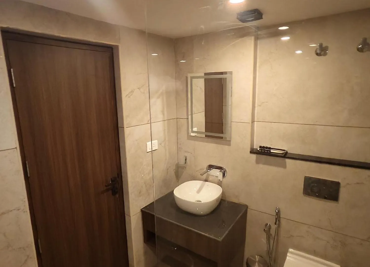 Отель Blue Diamond Residency Perintalmanna