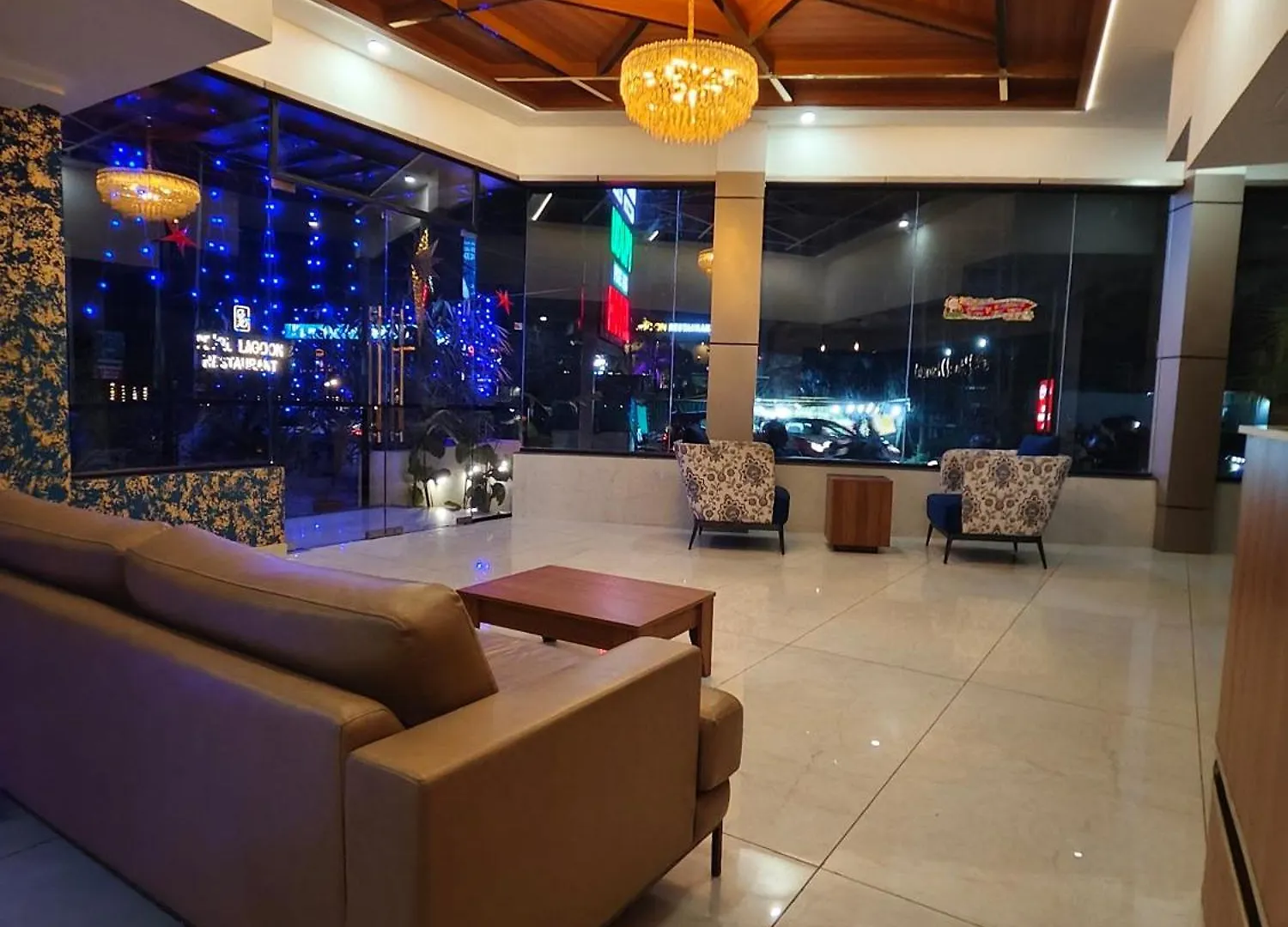 Отель Blue Diamond Residency Perintalmanna